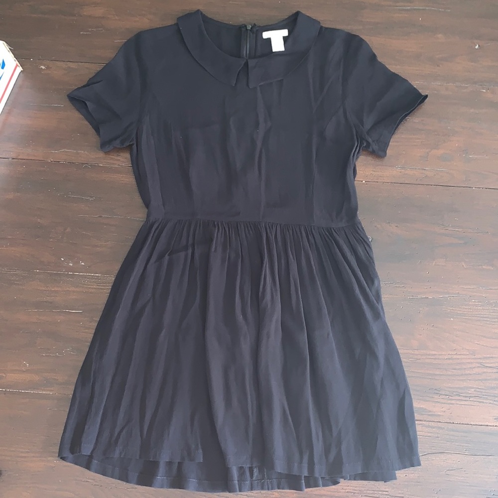 Forever 21 Women’s Collared Black Mini Dress